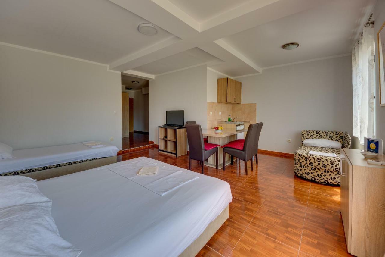 Apartmani Bozinovic Herceg Novi Exterior photo